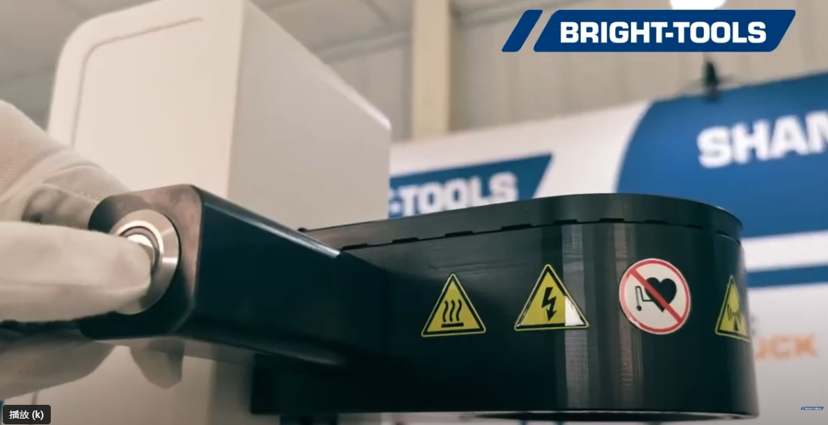 Processo operativo della macchina termoretraibile